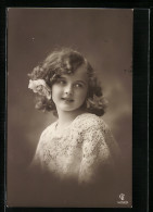 Foto-AK GL Co Nr. 4052 /5: Mädchen Mit Locken Und Blume Im Haar  - Photographs