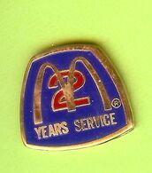 Pin's Mac Do McDonald's Service 2 Ans - 4A16 - McDonald's