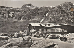 Grimsel Passhöhe, Hotel Alpenrösli; Autobus, Saurer; Peugeot 203, Renault 4CV, Chevrolet, Oldtimer - Other & Unclassified