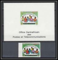 Centrafricaine 029 N°97 épreuve De Luxe/deluxe Proof + Non Dentelé Imperf UNICEF 72 Enfant (child) - Sonstige & Ohne Zuordnung