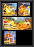 Liberia 043 Lot De 5 Blocs MNH Disney Disney 50th Anniversary Winnie The Pooh MNH ** - Liberia