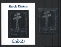 ● RAS AL KHAIMA 1972 ֍ DE GAULLE MEMORIAL ● CROIX DE LORRAINE ● Silver ● Argento ● Dentellato E NON ● 2382 ● - Ra's Al-Chaima