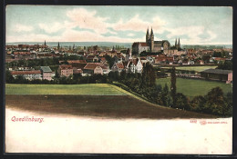 AK Quedlinburg, Ortsansicht Mit Schloss Und Kirche  - Quedlinburg