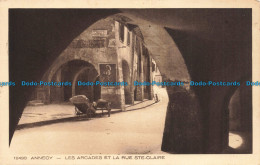 R679880 Annecy. Les Arcades Et La Rue Ste. Claire. Braun Et Cie. 1907 - World