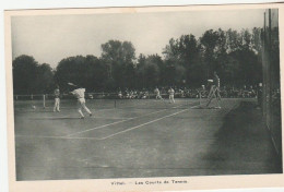 Vichy / Allier, Cours De Tennis, Joueurs En Action - Vichy