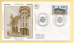 FDC N° 2642 - EUROPA 1990 - (Bâtiment Postal Mâcon 1912) - 67 Strasbourg 28/04/1990 (soie) - 1990-1999