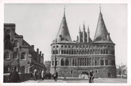 Lübeck Holstentor Mit Salzspeicher Gl #153.740 - Other & Unclassified