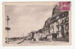 44 . La Baule Sur Mer . Le Boulevard De La Mer Et Le Grand Hôtel . 1934 - La Baule-Escoublac