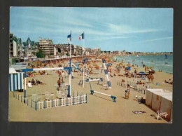 La Baule La Grande Plage , Jeux De Plage - La Baule-Escoublac