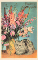 ANIMAUX - S29273 - Chat Assis à Côté D'un Vase Avec Des Fleurs - Heureux Anniversaire - Illustrateur Série 4125 - Chats