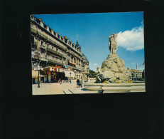 34 - Montpellier Place De L'oeuf Et Les Trois Grâces - Montpellier
