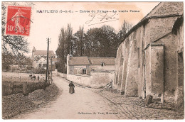 MAFFLIERS.(S-et-O) ENTREE DU VILLAGE.LA VIEILLE FERME..(ANIMEE,CARTE PAS COURANTE) - Maffliers