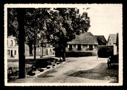 67 - SCHERWILLER - LE LAVOIR DANS LE VILLAGE - LAVANDIERES - LAVEUSES - LESSIVE - Andere & Zonder Classificatie