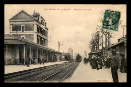 69 - VILLEFRANCHE-SUR-SAONE - TRAIN EN GARE DE CHEMIN DE FER - Villefranche-sur-Saone