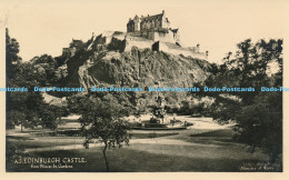 R168367 Edinburgh Castle. From Princes St. Gardens. Ministry Of Works. RP - Monde