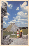 R168372 The Splendid Mayan Pyramids Of Chichen Itza. Yucatan. Pan American World - Monde