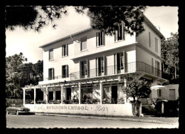 83 - AGAY - HOTEL ROBINSON CRUSOE, QUARTIER DE LA BEAUMETTE - AUTOMOBILE DYNA PANHARD IMMATRICULEE 1 FP 83 - Sonstige & Ohne Zuordnung