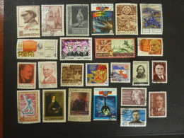 U.R.S.S. LOT De 324 Timbres Oblitérés Tous Différents + 25 Timbres Neufs MNH** Tous Différents. Voir Les 15 Photos. - Sammlungen