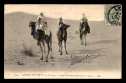 ALGERIE - SAHARA - TOUAREGS SUR LEURS MEHARAS TRAVERSANT LES DUNES - VOIR ETAT - Escenas & Tipos