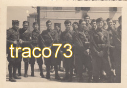 REGIO ESERCITO - MILITARI _ (  Artiglieri )   /  Militari Armati In Posa  - Anno 1941 _ Foto Formato  8,5 X 11 Cm - Guerra, Militares