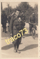 REGIO ESERCITO - MILITARI _ (  Artiglieri )   /  Militari In Movimento - Anno 1941 _ Foto Formato  8,5 X 11 Cm - Guerre, Militaire