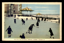 CANADA - SKATING ON DUFFERIN TERRACE - PATINAGE - Québec - Château Frontenac