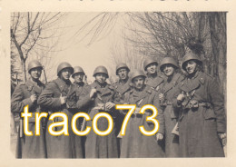 REGIO ESERCITO - MILITARI _ (  Artiglieri )  /  Militari Armati In Posa - Anno 1941 _ Foto Formato  8,5 X 11 Cm - Oorlog, Militair