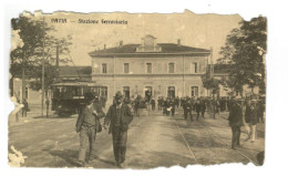 X2064) PAVIA  CARTOLINA VIAGGIATA STAZIONE BUS TRAM  DANNI ALLA CARTOLINA  VISIBILE DA FOTO - Pavia