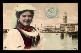 ITALIE - VENEZIA - VUE ET FEMME EN COSTUME - Venezia (Venedig)