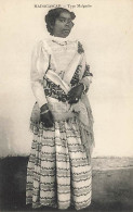 Madagascar - Type Malgache - Femme - Madagascar