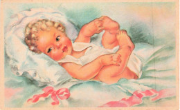 ILLUSTRATEURS - S29332 - Série Bébés - Bébé Tenant Ses Pieds - 1900-1949