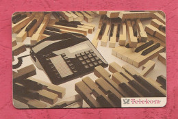 Germany, Germania- Machen Sie Sich Schlau!. Used Phone Card With Chip, 12DM. Exp. 11.92. Telekom. - P & PD-Series : Guichet - D. Telekom