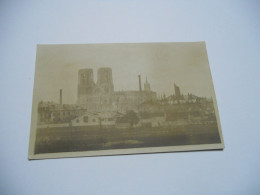 THEME DIVERS CARTE ANCIENNE EN N/BL SANS ECRITURE SANS INSCRIPTION  PHOTOGRAPHIE USINE ET CATHEDRALE ///TBE - To Identify