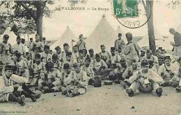 01 - La Valbonne - La Soupe - Animée - Militaria - CPA - Voir Scans Recto-Verso - Non Classés