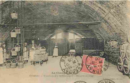 51 - Epernay - Travail Du Vin De Champagne - Descente Du Tirage - Animée - CPA - Oblitération Ronde De 1906 - Voir Scans - Epernay