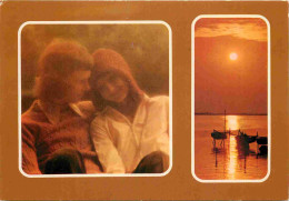 Couples - Coucher De Soleil - CPM - Voir Scans Recto-Verso - Paare