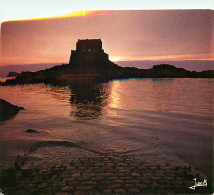 35 - Saint Malo - L'ilot Du Petit Bé Au Couchant - Coucher De Soleil - CPM - Voir Scans Recto-Verso - Saint Malo