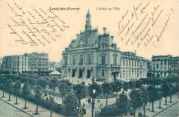 92 - Levallois Perret - Hôtel De Ville - CPA - Voir Scans Recto-Verso - Levallois Perret