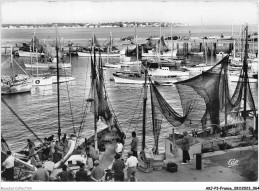 AKJP3-0245-17 - ROYAN - Le Port - Royan