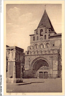 AKJP9-0916-82 - Eglise Abbatiale De MOISSAC - Le Portail Et Le Clocher Fortifié - Moissac