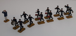 Lot De 13 Figurines Anciennes Starlux 30 Mm Soldats Au Défilé Marine Nationale - Toy Memorabilia