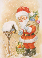 PÈRE NOËL NOËL Fêtes Voeux Vintage Carte Postale CPSM #PAJ612.FR - Santa Claus