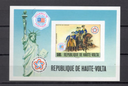 HAUTE VOLTA  BLOC   N° 6  NON DENTELE   NEUF SANS CHARNIERE  COTE ? €    BICENTENAIRE DES ETATS UNIS - Opper-Volta (1958-1984)