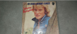 45 TOURS  JOHNNY HALLYDAY.. 2 TITRES LA FILLE DE L HIVER..UN DIABLE ENTOURE D ANGES - Sonstige - Franz. Chansons