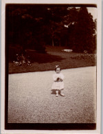 Photographie Photo Vintage Snapshot Anonyme Mode Enfant Bébé - Anonyme Personen