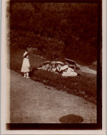 Photographie Photo Vintage Snapshot Anonyme Mode Enfant Soleil Drôle  - Anonymous Persons