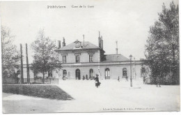 45 PITHIVIERS - Cour De La Gare - Pithiviers