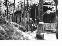 Bruly-de-Pesches   Mai 1940 Hitler Et Goering Quittent Le Chalet Bavarois A  Bruly De Pesches - Couvin