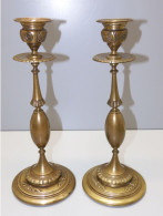 -BELLE PAIRE De BOUGEOIRS BRONZE XIXe BINETS & PIEDS Décor FLEURS  BOUGIES   E - Candeleros, Candelabros Y Palmatorias