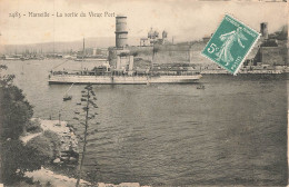 MARSEILLE : LA SORTIE DU VIEUX PORT - Vieux Port, Saint Victor, Le Panier